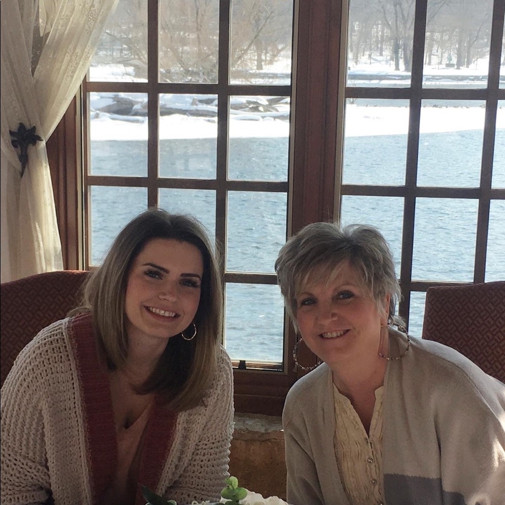 Meet your Posher, Molly